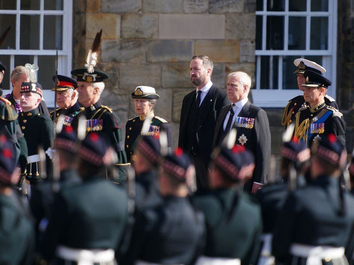 King Leads Procession To St Giles Cathedral Behind Queens Dressed