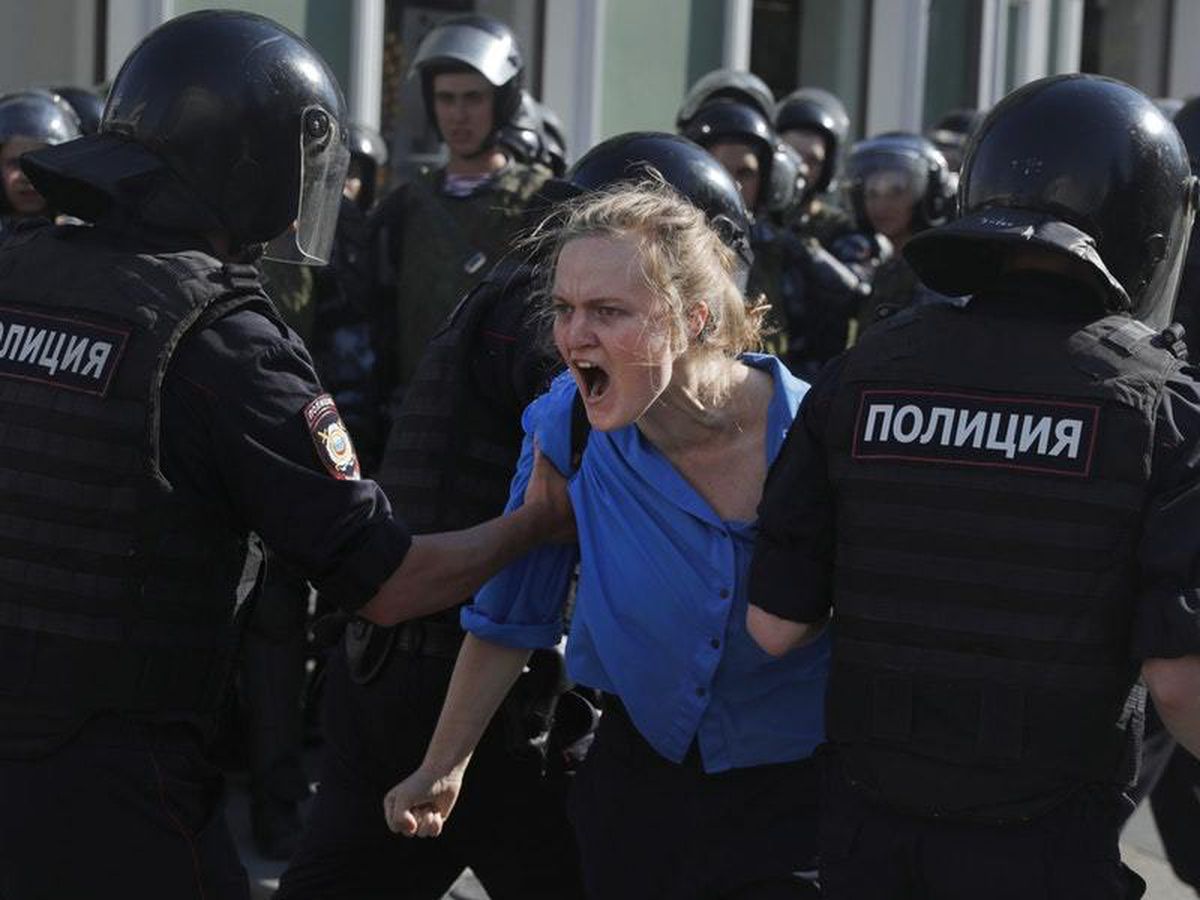 Russian Police Arrest 1,000 In Mass Protest Over Moscow Election ...