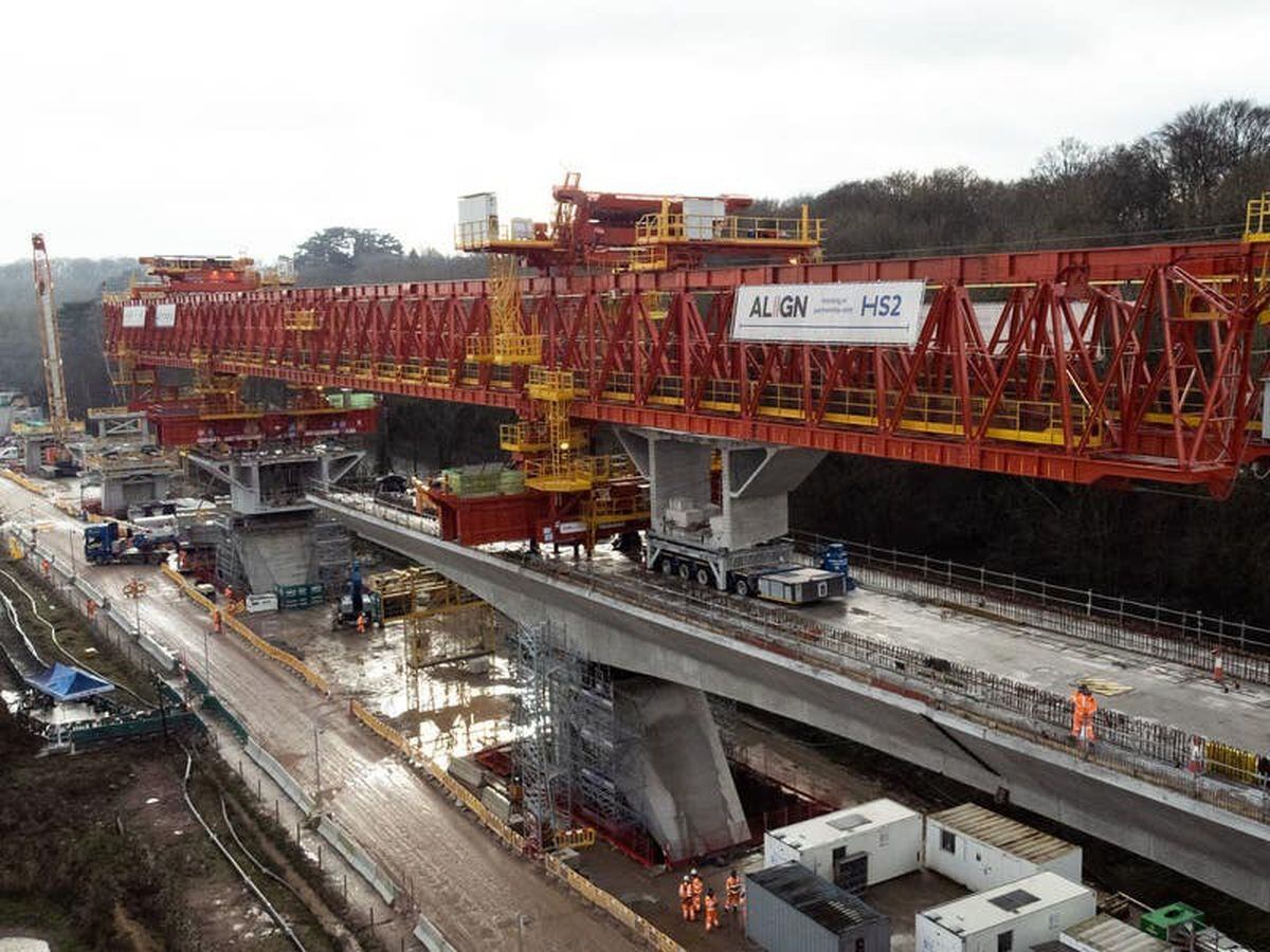 Minister Hails ‘extraordinary’ HS2 Bridge | Guernsey Press