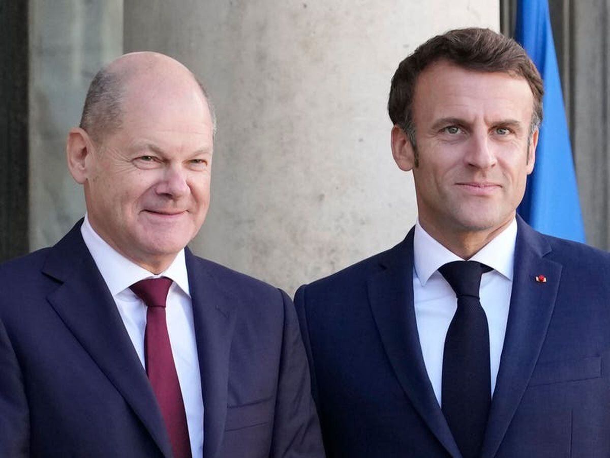 French and German leaders meet to strengthen alliance