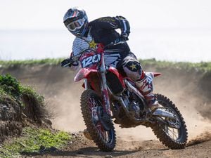 Sam Batiste rides a Honda CRF 250 in the B Group. (Picture by Andrew Le Poidevin, 31351016)