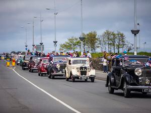 Picture By Peter Frankland. 09-05-23 Liberation Day cavalcade arrives into St. Peter Port / Town. (32094396)