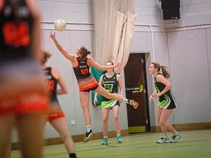 Picture by Sophie Rabey.  08-02-22.   Netball Action at Grammar School.  Blaze A V Rezzers Green. (30478311)