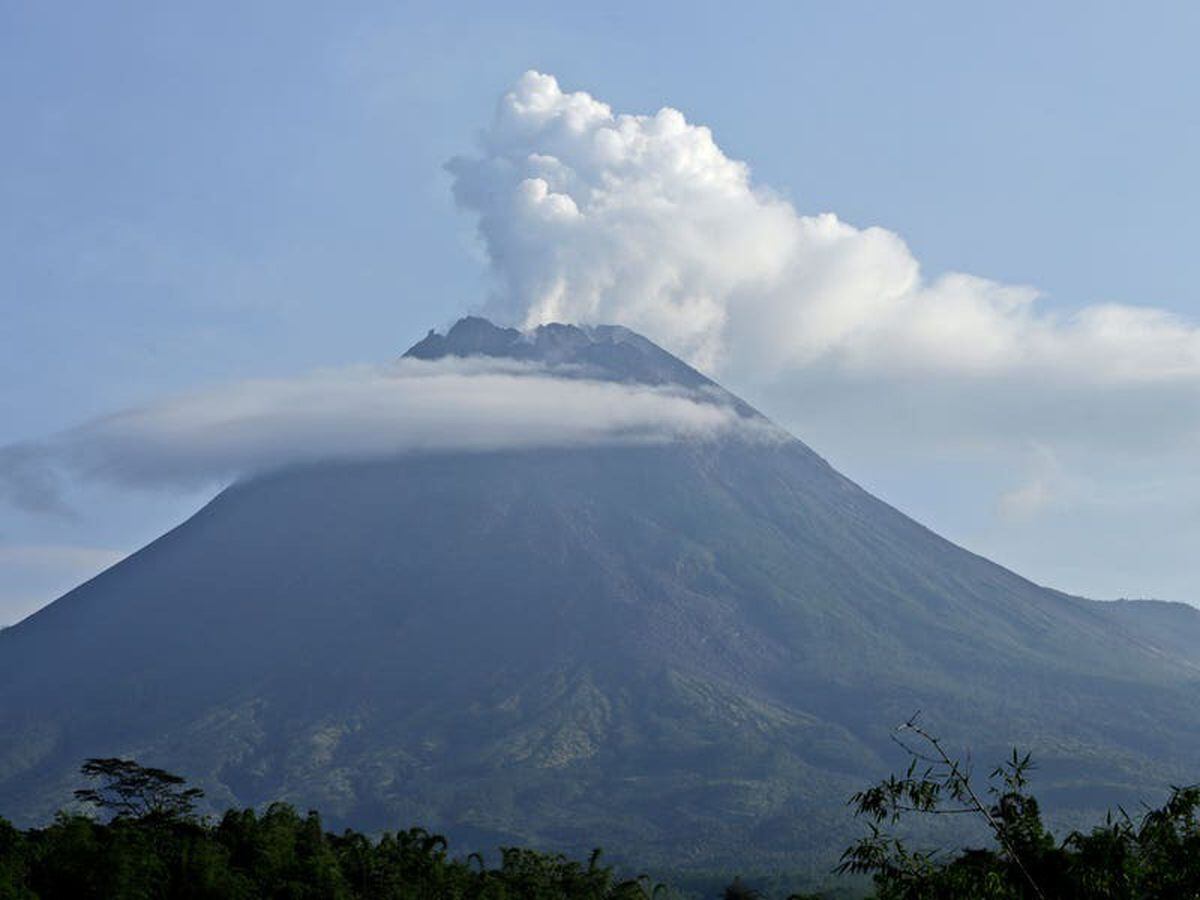 Hundreds more evacuated as Indonesia s Merapi  volcano 