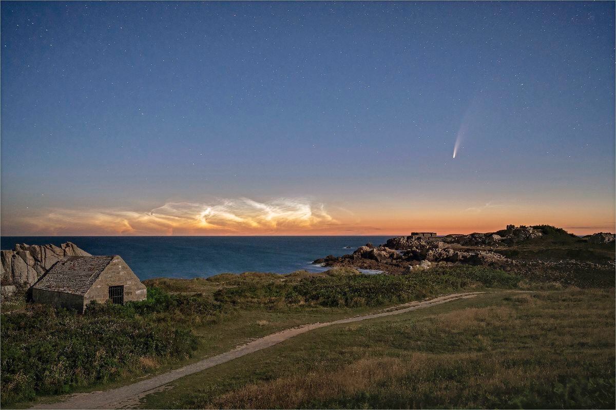 Martin Sarre's picture Comet Neowise over Fort Le Marchant, with noctilucent clouds on the horizon.