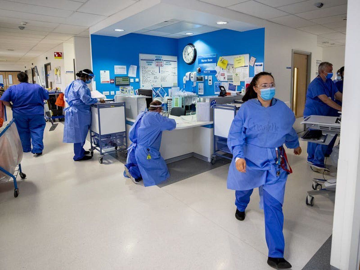 NHS staffing concerns grow amid increase in share of recruits from abroad