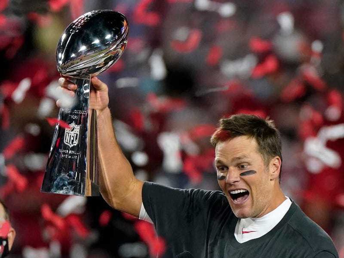 Buccaneers Brady Wins Yearly Award - Bucs Report