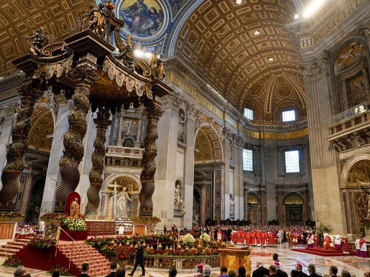 Vatican announces restoration of 400-year-old canopy in St Peter’s ...