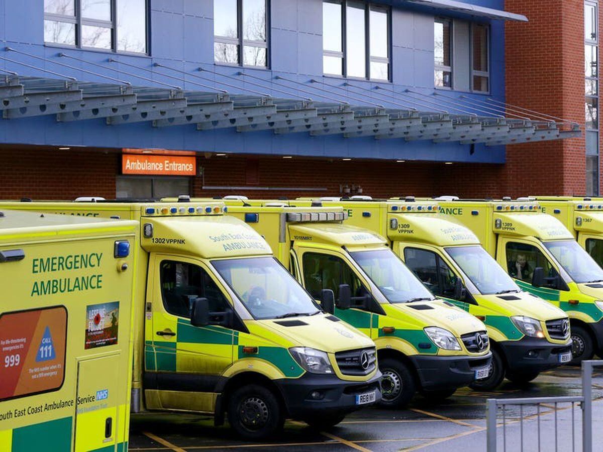 Ambulances in England improve call response times | Guernsey Press