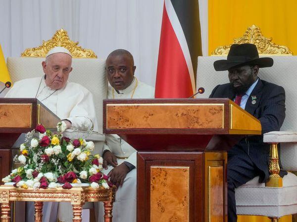 Pope in South Sudan warns leaders as peace process stalls