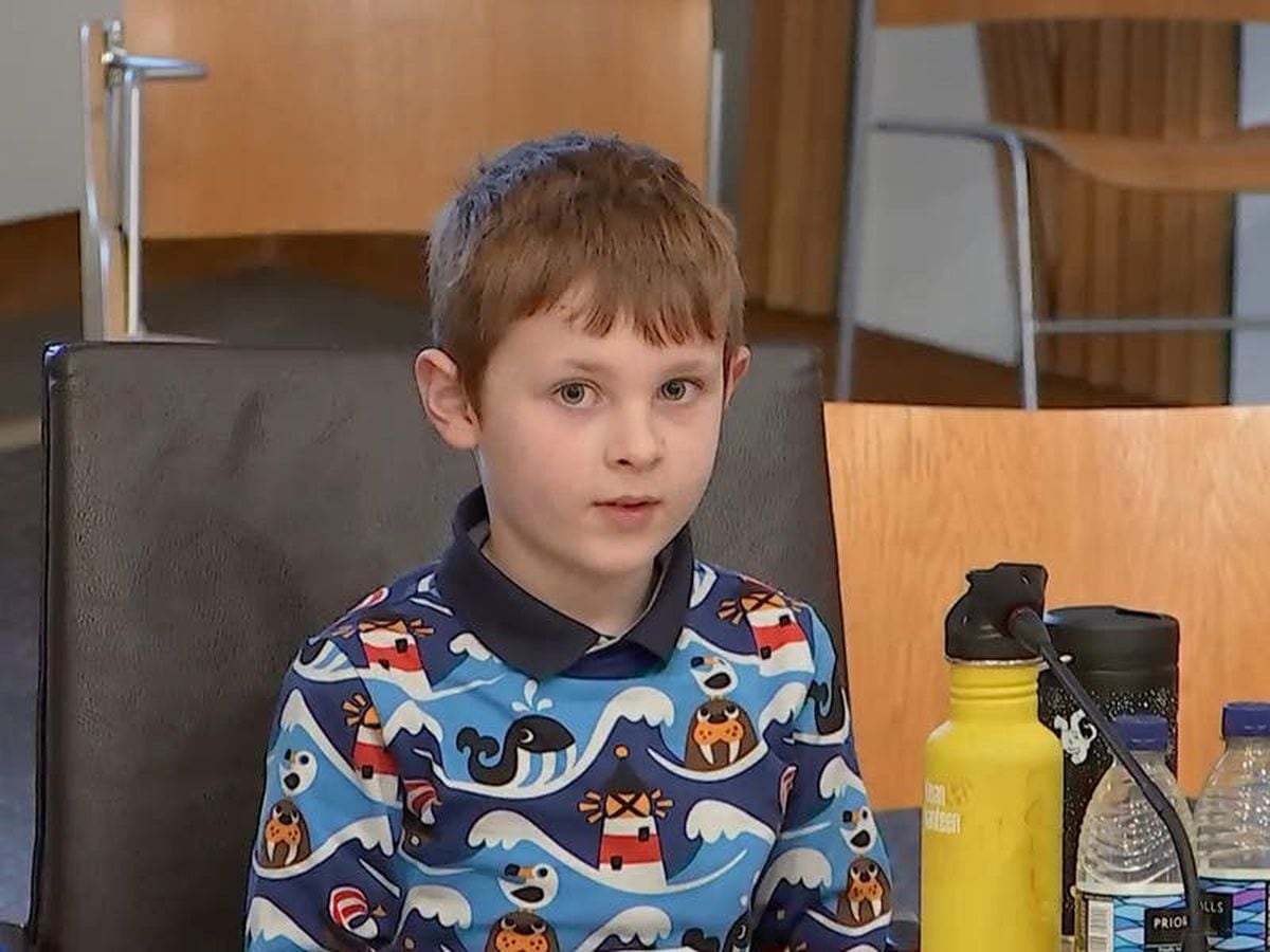 Callum, age 7, brings his reusable water bottle campaign to Holyrood