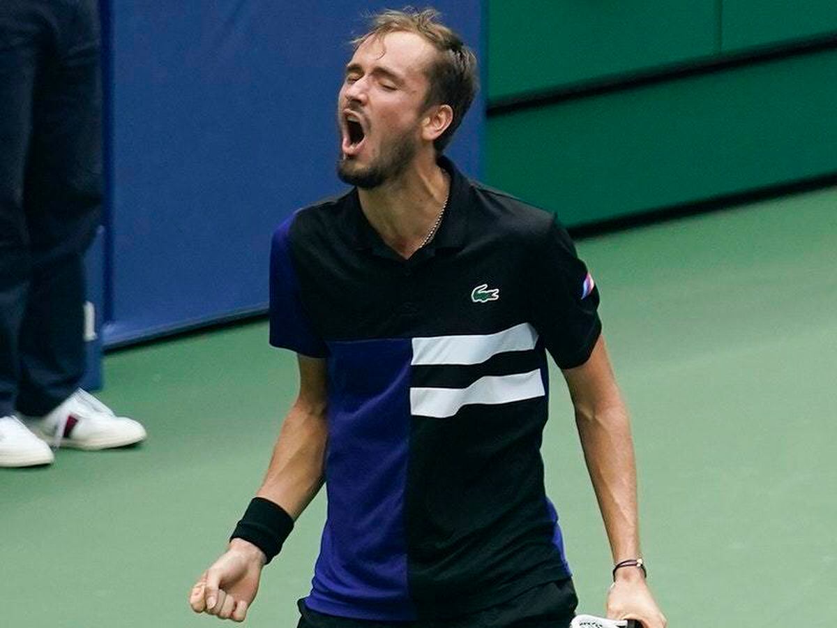 daniil medvedev battles  injury scare  reach  open semi finals