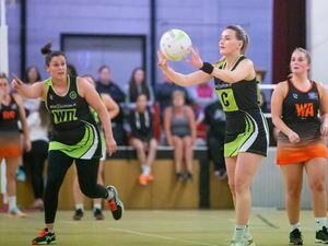 Picture By Peter Frankland. 12-10-21 Netball - Resolution Green v Blaze A (30080036)