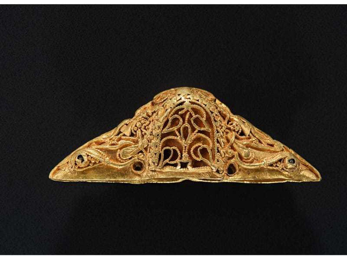 Museum acquires 700AD gold sword pommel worth £30,000 found in Scotland