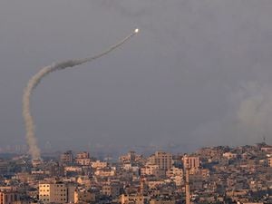 Gaza death toll rises as ceasefire talks under way