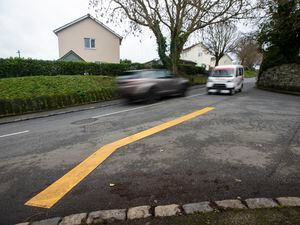 Traffic & Highway services has agreed to a request from Kevin Gaudion, who lives nearby, for a traffic mirror to be placed to help drivers going from Rue des Traversains onto Rectory Hill.  (Picture by Peter Frankland, 31834840)