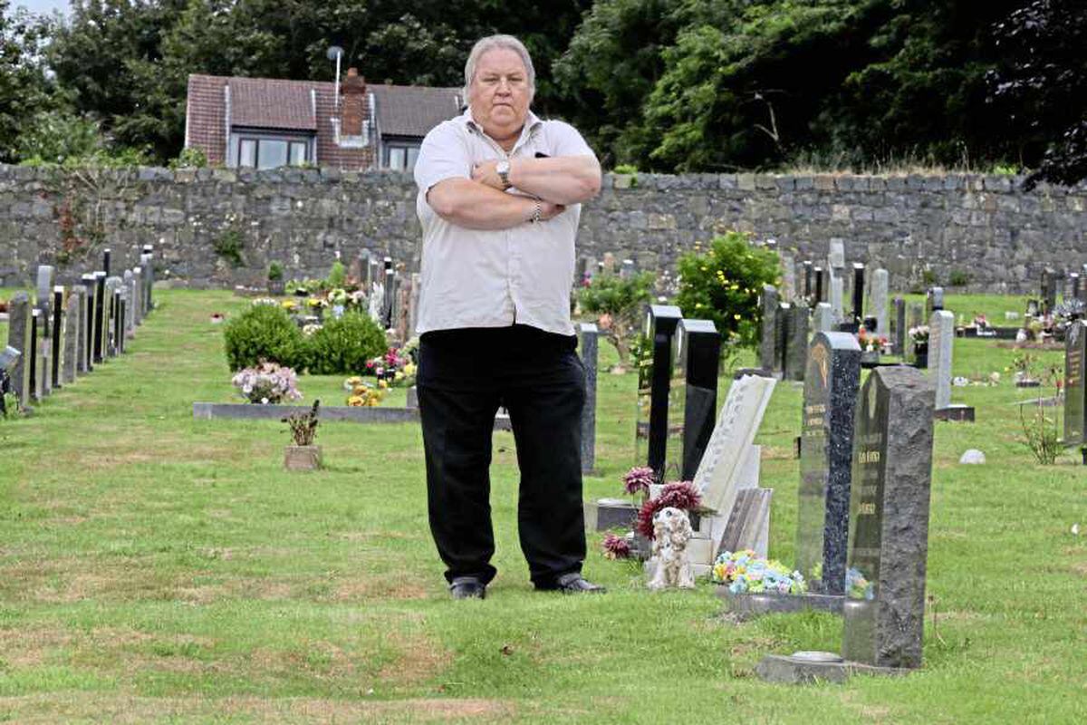 Father 'sick and tired' of cemetery standards
