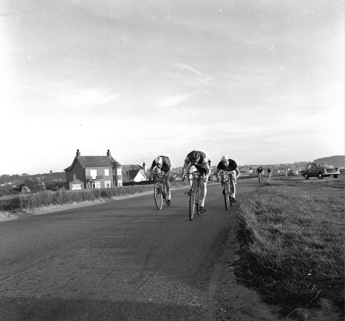 Allan Renyard leading a Tour of Guernsey race in 1968 on the coast road approaching Grandes Rocques. (30365526)