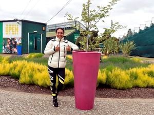 Heather Watson plants a tree at the LTA's Rothesay Open Nottingham to mark the Queen's Platinum Jubilee.
Picture from LTA, 04-06-22 (30894193)