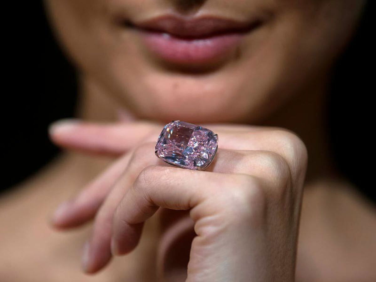 Researchers uncover clue that could lead to new sites for pink diamonds