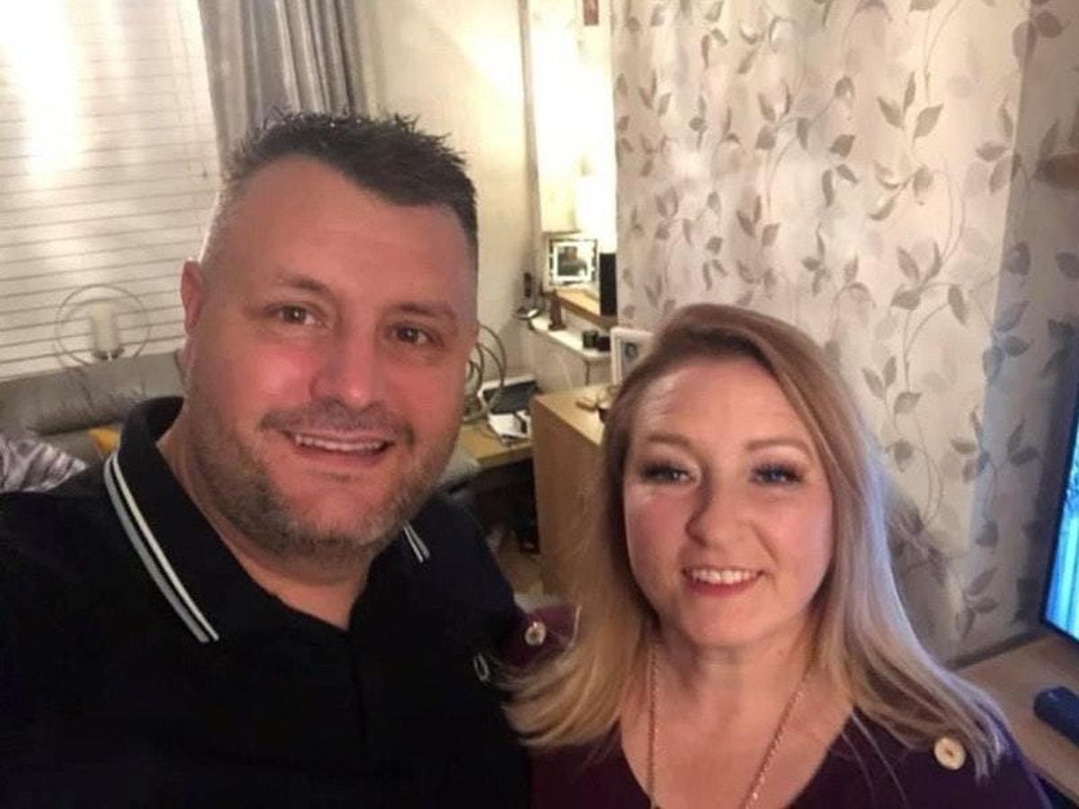 Off-duty paramedic gives CPR to his wife after she collapses at home ...