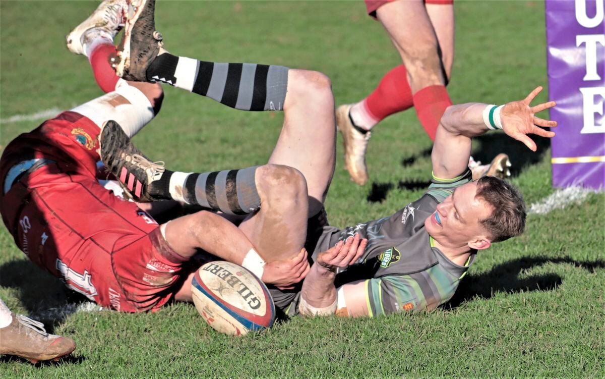 Joe Andresen scores his try early in the second half. (Picture by Mike Marshall, 30575337)
