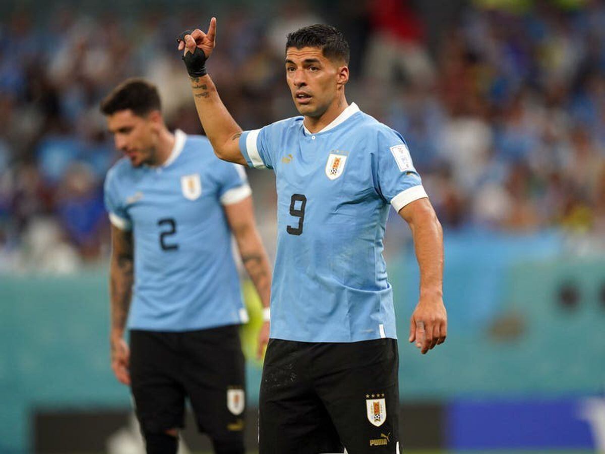Uruguay and South Korea start World Cup campaigns with lacklustre draw