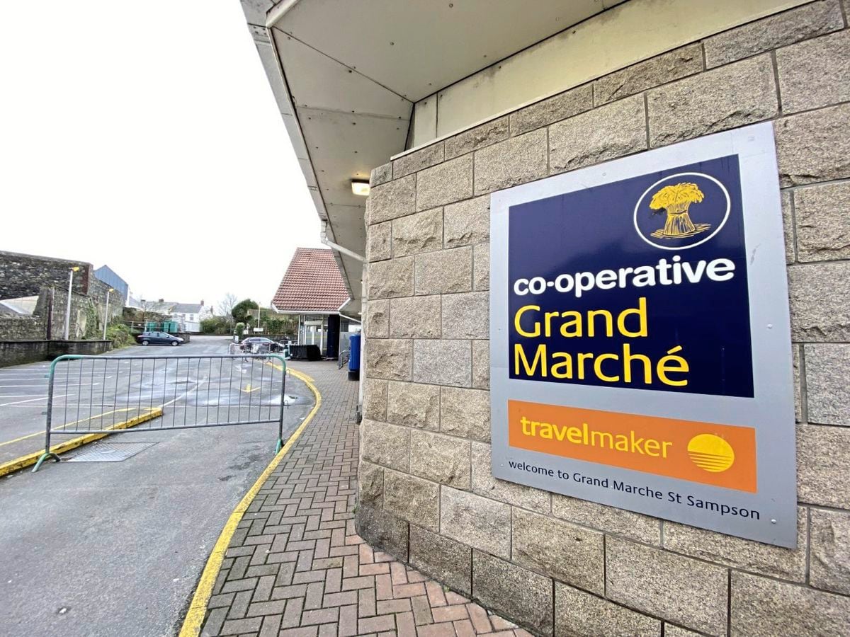 The St Sampson’s Grande Marche Co-op has been closed for a deep clean following the identification of a case of Covid-19. (Picture by Tony Curr, 29202247))