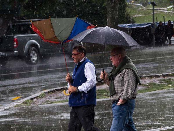 Rain continues in New Zealand after storm forces hundreds to evacuate