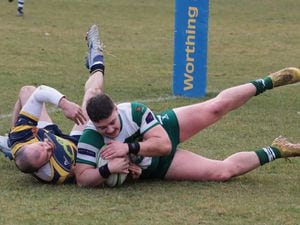 RUGBY National Two East - Worthing v Guernsey Raiders. Ethan Smith try.Picture by Mike Marshall, 25-02-23. (31842799)