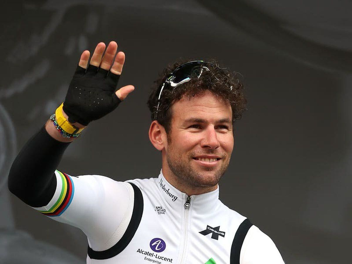 Armed robbers assault Olympic cyclist Mark Cavendish and threaten his wife