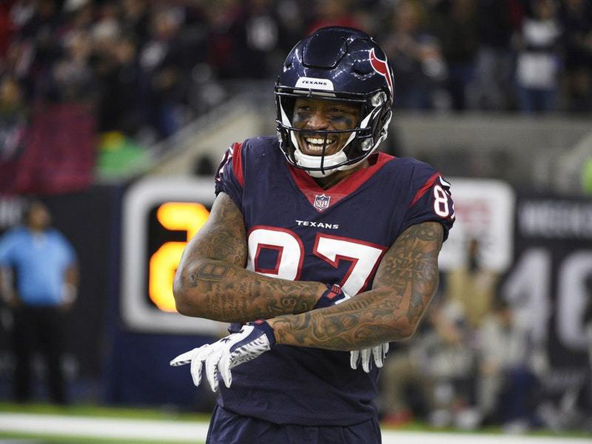 RB Miller, Texans run over Titans 34-17 on Monday Night Football