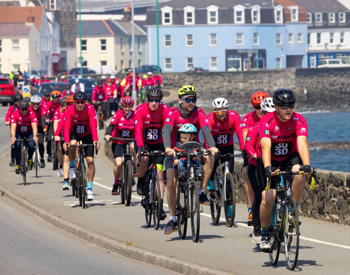 Sun shone for finale of 30/30 after riders battled elements | Guernsey ...