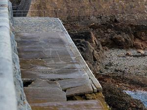 Picture By Peter Frankland. 09-10-19 Updated pic on the damage to the slipway at Havelet..Havelet slipway. (31501186)