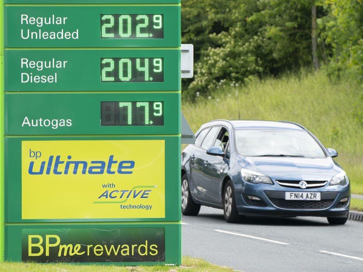 Soaring fuel costs forcing motorists off the roads – survey