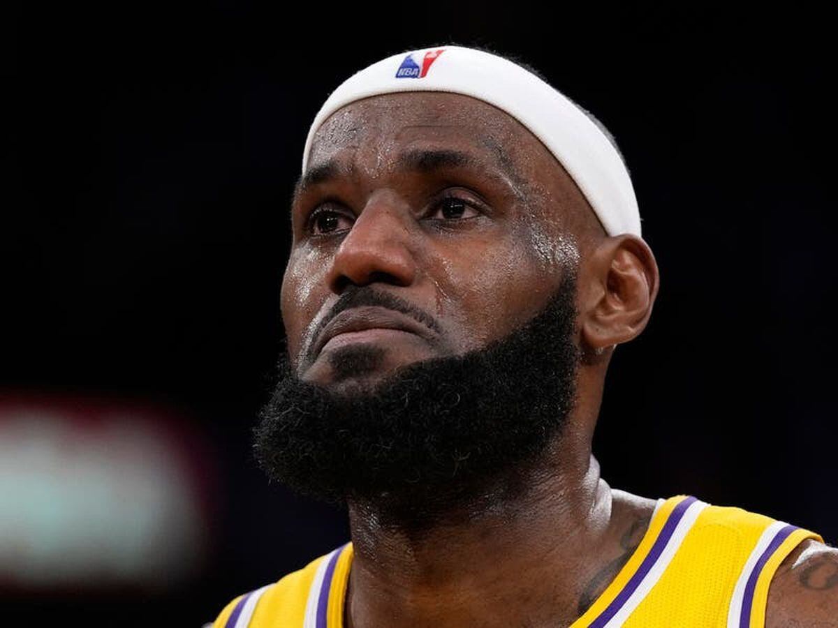 Who hit 30,000 points faster: LeBron James or Kareem Abdul-Jabbar