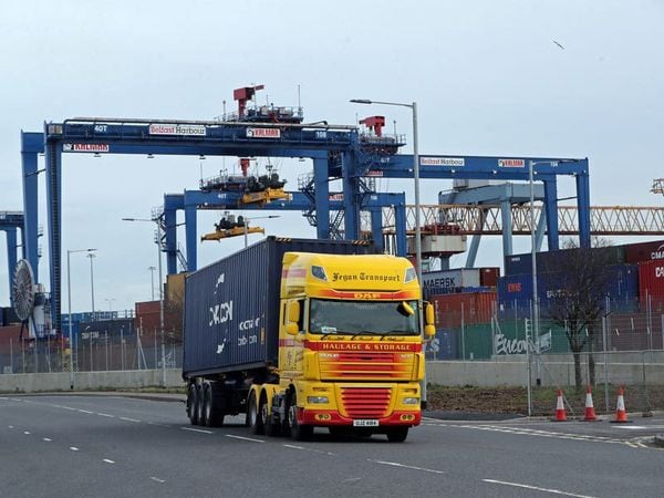 Checks between NI and GB not fit for purpose, say EU officials