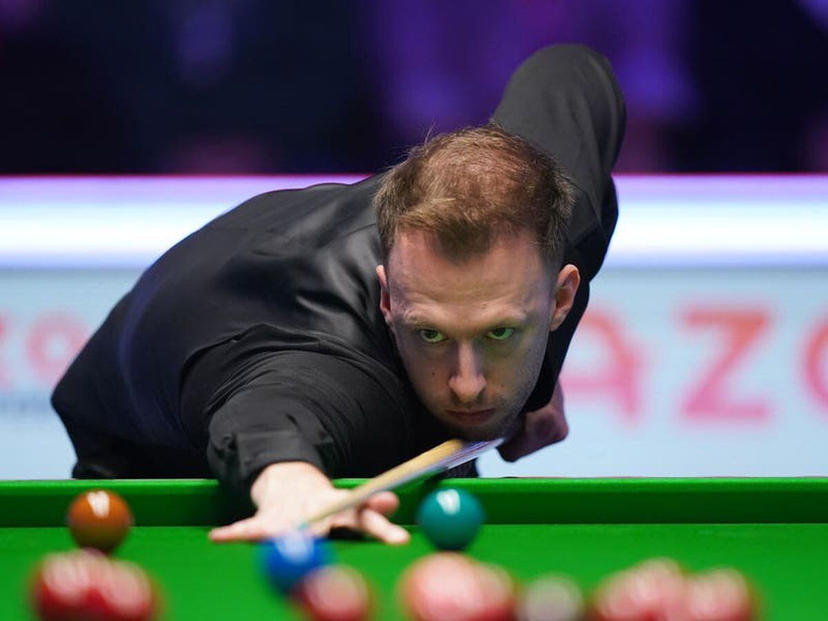 Judd Trump feeds off ‘incredible atmosphere’ to book Masters semi-final spot