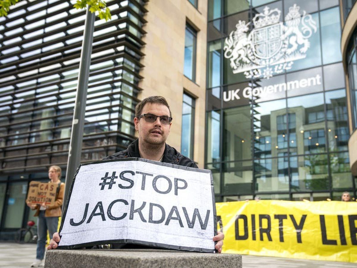 Climate Campaigners Welcome Greenpeace Legal Challenge Over Jackdaw