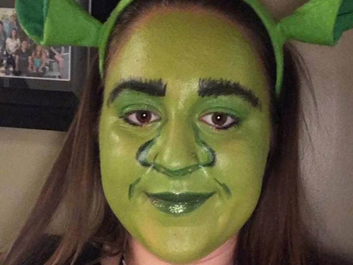 This teen got pulled over by police while wearing full Shrek makeup ...