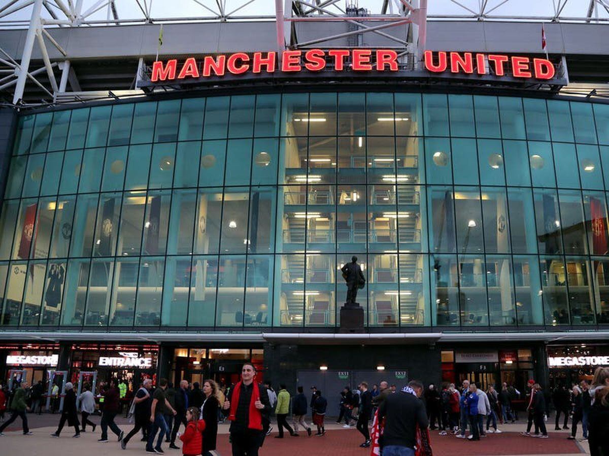 Manchester United debt rises to more than £514m as record wage bill revealed