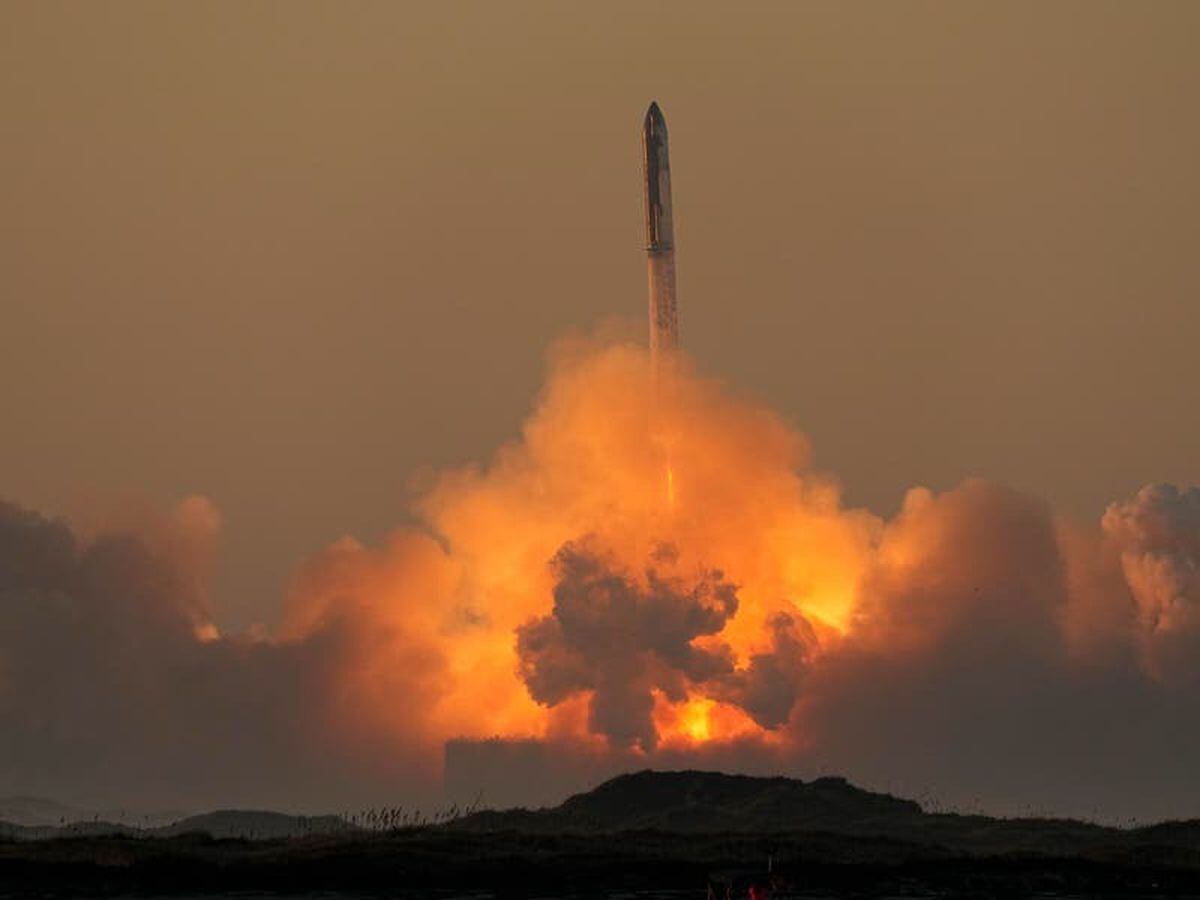 Spacex Launches New Rocket But Explosions End Second Test Flight Guernsey Press