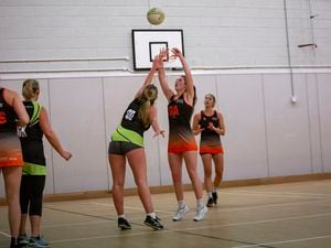 Picture by Sophie Rabey.  01-11-22.   Netball Action at Grammar School.  Blaze V Rezzers.. (31434216)