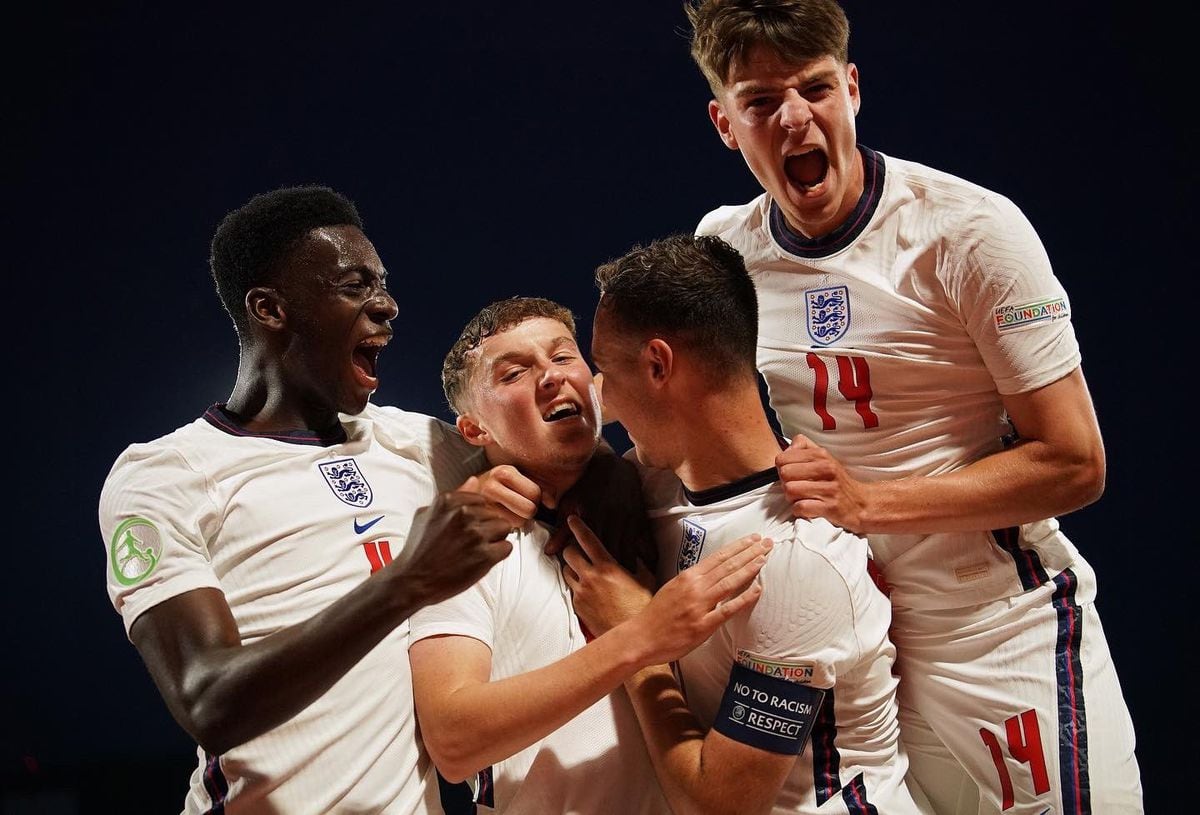 Alex Scott, right, and his teammates celebrate England's second goal in the win over Austria. (Picture via England Football, 30949029)