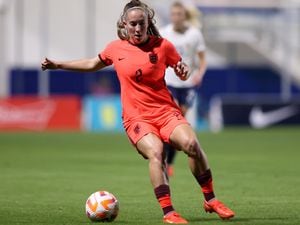 MURCIA, SPAIN - NOVEMBER 15: Maya Le Tissier of England runs with the ball during the International Friendly between England and Norway at Pinatar Arena on November 15, 2022 in Murcia, Spain. (Photo by Naomi Baker - The FA/The FA via Getty Images). (32168335)