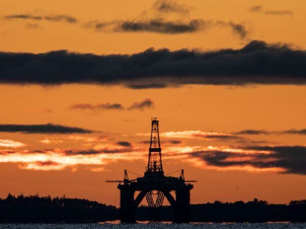 Oil prices edge higher as global demand reignites inflation worries