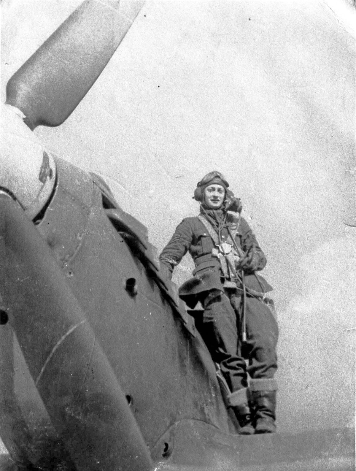 WW2 pilot who landed in Lihou mistook island for Dover cliffs ...