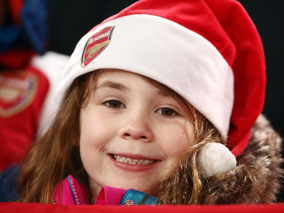 Hector Bellerin surprises young fan with his signed Arsenal shirt