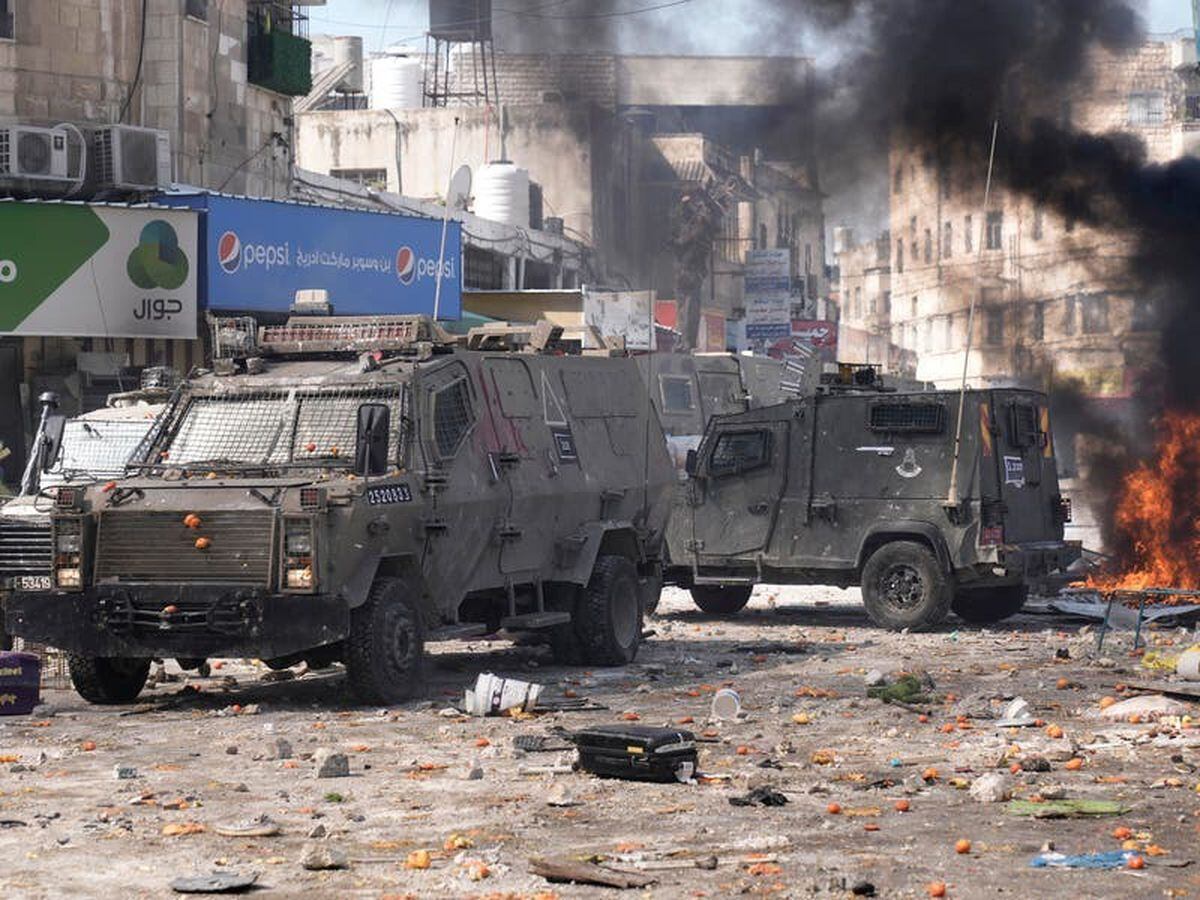 Two hurt in shooting as Egypt attempts to lower tensions in West Bank