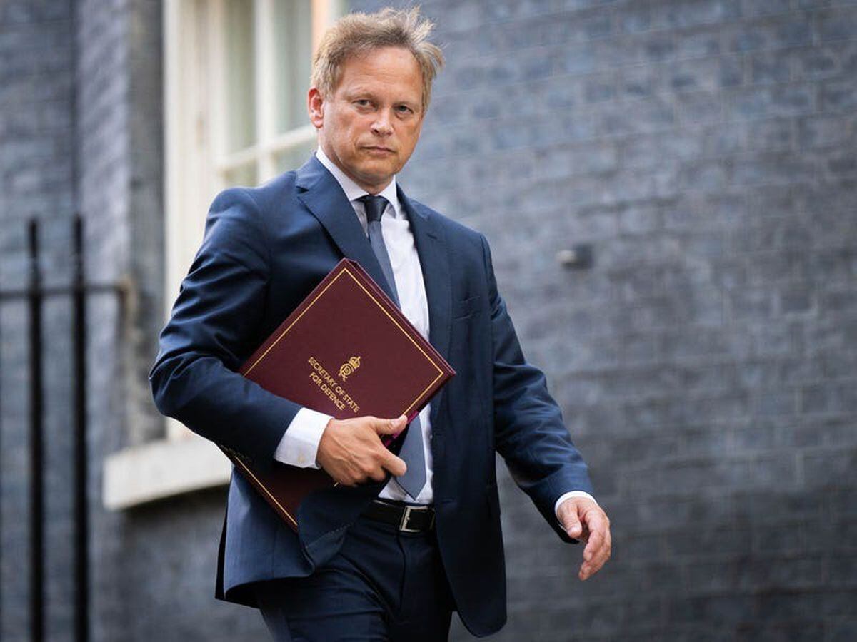 Shapps pledges ‘unwavering support’ for Ukraine in first meeting with Umerov